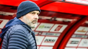 Pascal Dupraz avant le match de Ligue 2 entre Dijon et Rodez, le 8 avril  2023.