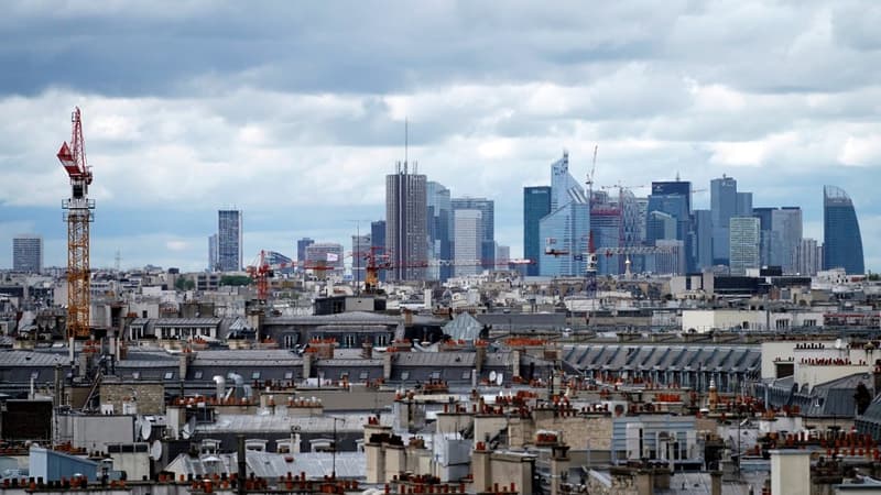 Le quartier d'affaires de La Défense près de Paris attire de nombreux investisseurs étrangers