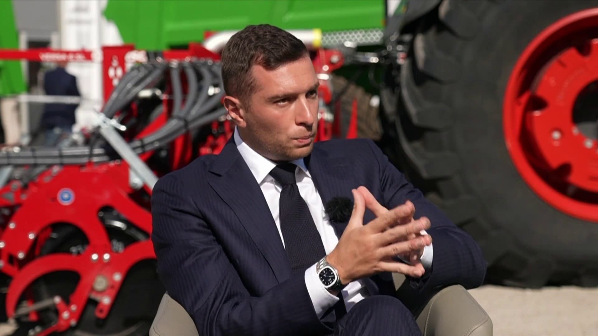 JORDAN BARDELLA ESTIME QUE LA FRANCE EST "DANS UNE IMPASSE DÉMOCRATIQUE"