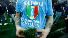 Les supporters de Naples fêtent le troisième titre du club