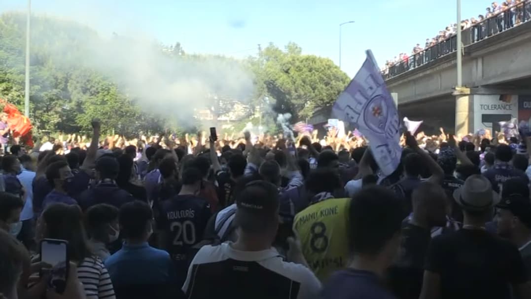 La foule près du Stadium de Toulouse