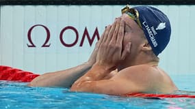 Léon Marchand lors des Jeux olympiques de Paris le 31/07/2024, après sa victoire sur le 200m papillon