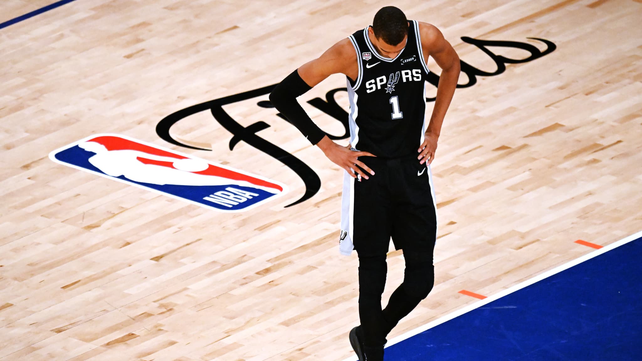 Wembanyama en sursis: pourquoi le géant des San Antonio Spurs risque une suspension pour la suite des finales NBA
