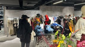 Des clients du magasin Shein au BHV.