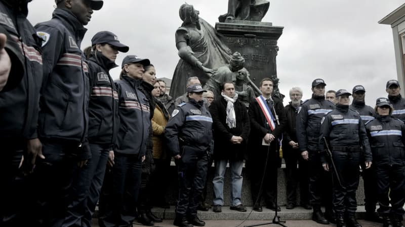 Plus de sept policiers sur dix déclarent que leur métier est nerveusement fatiguant.