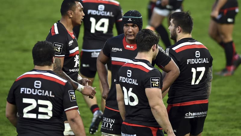 Thierry Dusautoir et les joueurs du Stade Toulousain