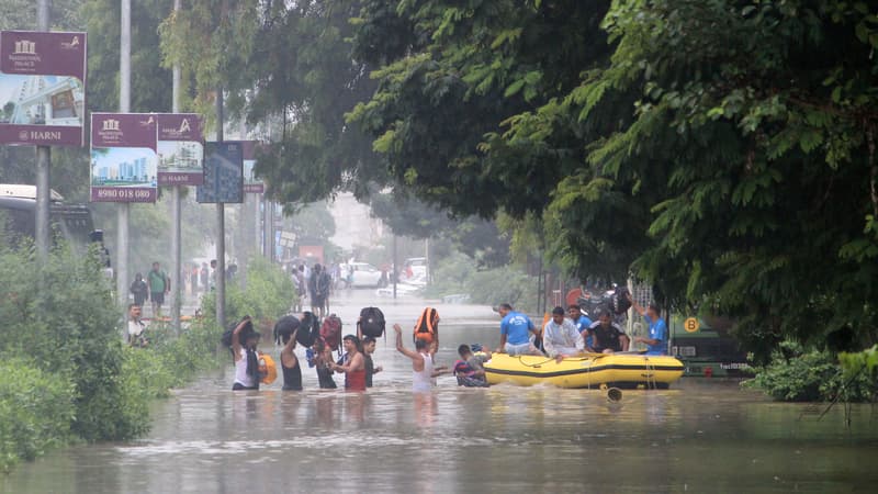 Vadodara inondée. 