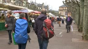 Des Français sur un marché - Image d'illustration