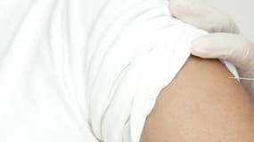 Parce que le virus de la grippe évolue chaque année, il est recommander de se faire vacciner chaque année.