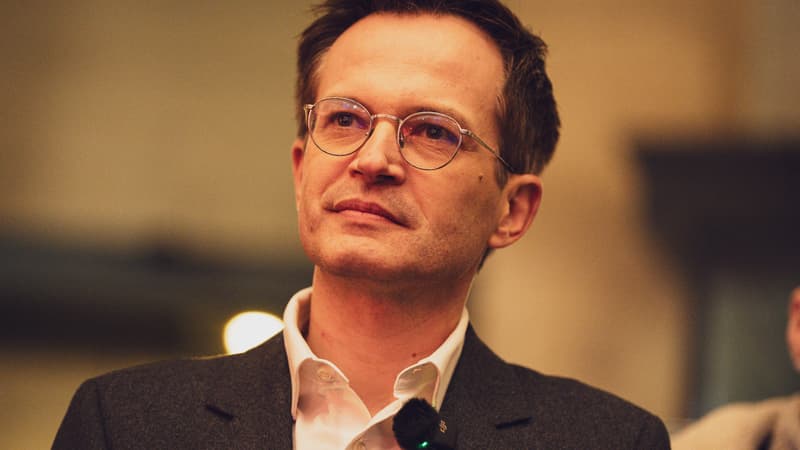 Municipales à Paris: "C'est un déni de la démocratie", Pierre-Yves Bournazel interrompt un meeting d'Emmanuel Grégoire