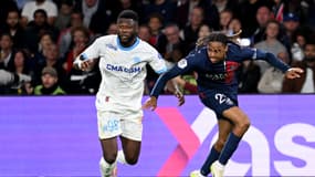 Le duel entre Chancel Mbemba et Bradley Barcola lors de PSG-OM
