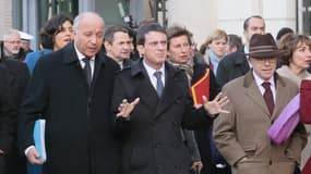Laurent Fabius, Manuel Valls et Bernard Cazeneuve le 4 janvier 2016 à Paris, ont tous trois été Premiers ministres