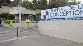 Entrée de l'hôpital de la Conception, à Marseille.
