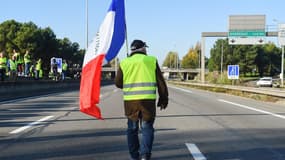 Un manifestant "gilet jaune" à Bordeaux.