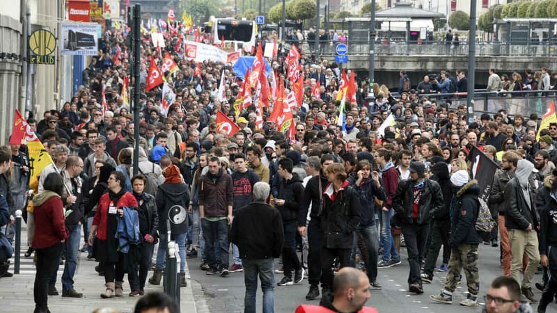 Une manifestation contre la loi travail, dans le centre de Rennes, le 17 mai 2016. 