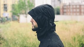 Veste imperméable : 5 produits à petit prix pour se protéger de la pluie cette année
