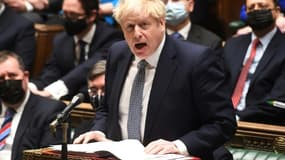 Le Premier ministre britannique Boris Johnson devant le Parlement à Londres, le 12 janvier 2022