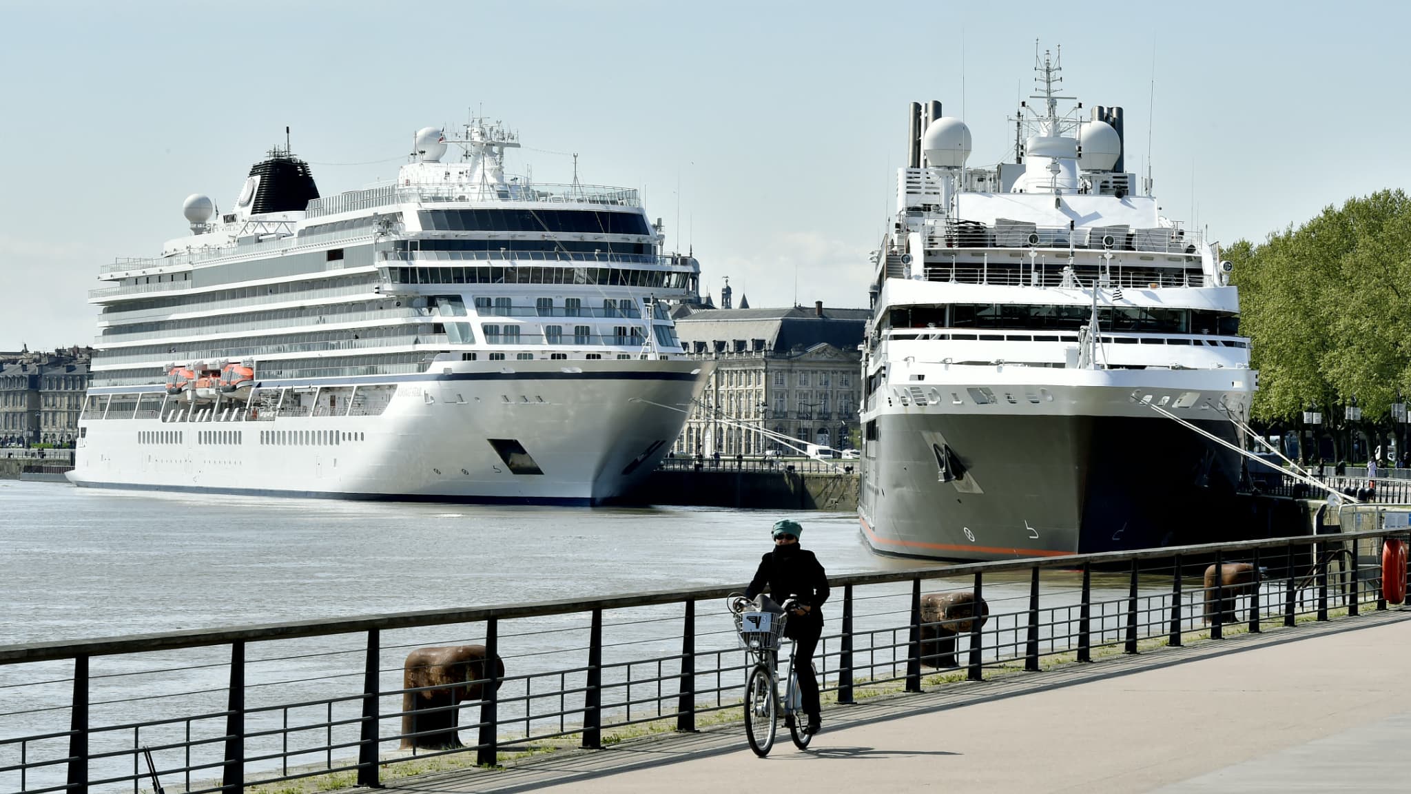 “C’EST DÉSASTREUX”: NICE, CANNES ET BORDEAUX VEULENT LIMITER LES PAQUEBOTS DE CROISIÈRE