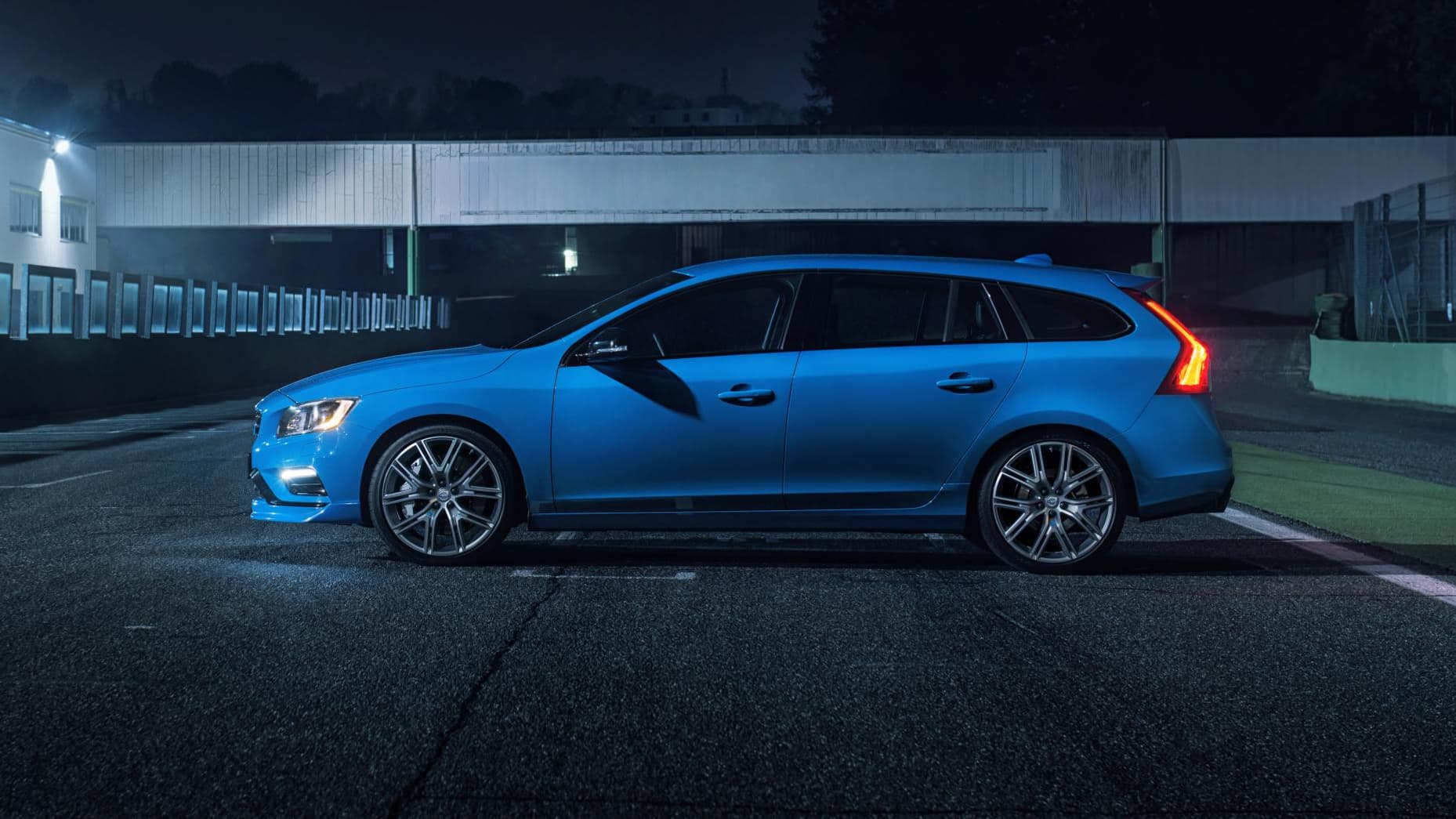 Ce n'est pas sur ce point que Volvo était attendu au tournant et comme d'habitude, la nouvelle V60 Polestar est très agréable à regarder. 
