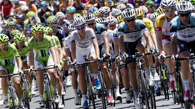 Le peloton du Tour utilise Twitter pour communiquer