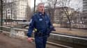 Confinement: l'incroyable succès de la vidéo d'un policier finlandais... ténor d'opéra