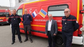 Les sapeurs-pompiers des Hautes-Alpes envoient un véhicule rempli de vêtements de pompiers en Ukraine.