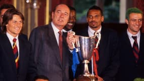 Jacques Chirac avait reçu les joueurs du PSG à l'Elysée après leur victoire en Coupe des coupes en 1996
