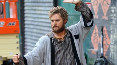 Finn Jones, dans le rôle de Danny Rand, dans la série Marvel Iron Fist.