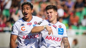 Yoram Moefana et Matthieu Jalibert lors de Pau-UBB