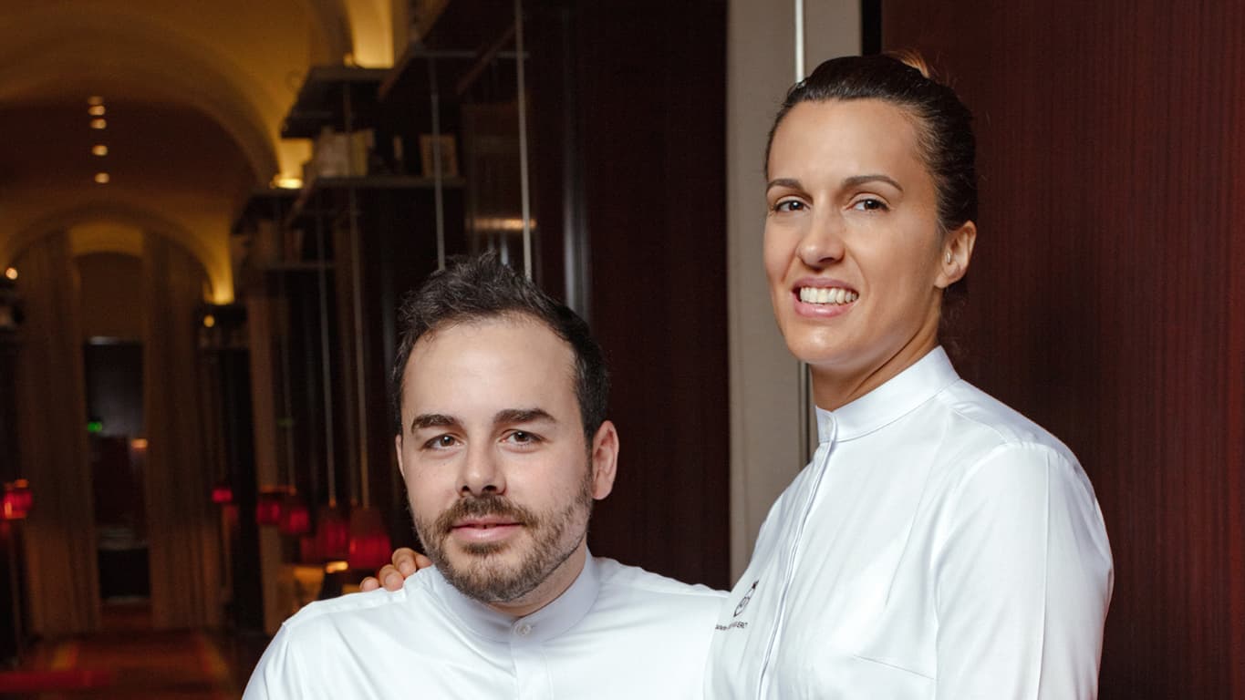 Oliver Piras et Alessandra Del Favero, chefs du restaurant étoilé IL Carpaccio au Royal Monceau - Raffles Paris Oliver Piras et Alessandra Del Favero, chefs du restaurant étoilé IL Carpaccio au Royal Monceau - Raffles Paris