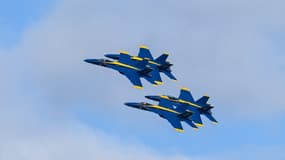 La patrouille acrobatique de la Marine américaine, les Blue Angels, dans le ciel de San Francisco (États-Unis), le 13 octobre 2024.