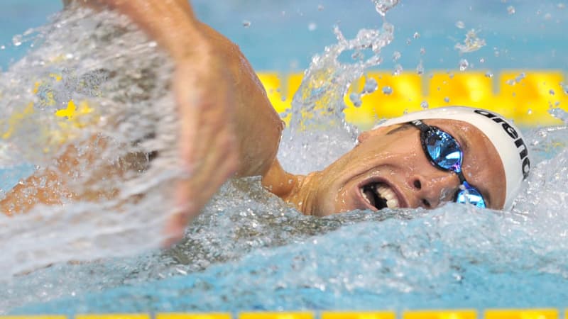 Alain Bernard aura la meute à ses trousses en finale du 100m