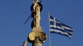 Le gouvernement grec a approuvé dimanche soir un plan visant à réduire le nombre de fonctionnaires, contrepartie la plus controversée au déblocage de l'aide financière du Fonds monétaire international (FMI) et de l'Union européenne (UE). /Photo d'archives