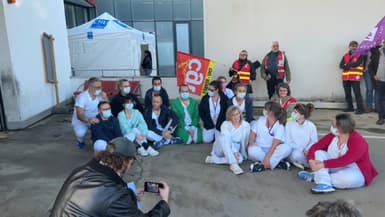 Des soignant ont manifesté devant les urgences de l'hôpital de Rennes pour dénoncer leurs conditions de travail