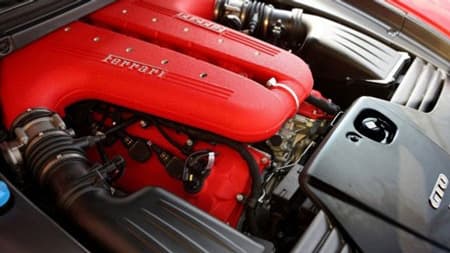 Sous le capot de la 599 GTO, un moteur V12 6.0 de 670ch.