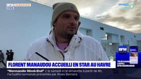 Le nageur Florent Manaudou accueilli en star par des jeunes au Havre