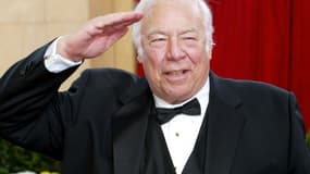 George Kennedy sur le tapis rouge de la 75e cérémonie des Oscars, le 23 mars 2003 à Hollywood, en Californie