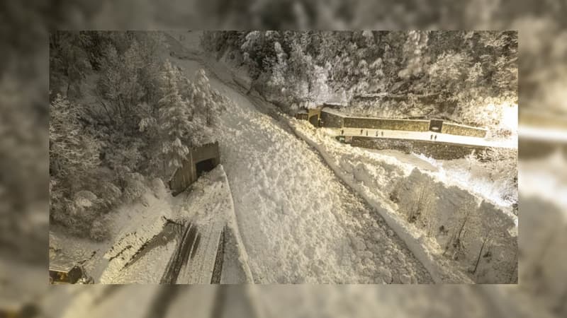 Les images de la coulée de neige impressionnante qui a coupé la route dans la station de Vaujany