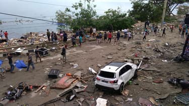 Le 29 septembre, au lendemain du séisme et du tsunami, sur l'île des Célèbes.