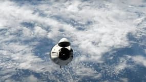 La capsule Endeavour de SpaceX après s'être détachée de la Station spatiale internationale, le 8 novembre 2021.