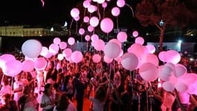 Un lâcher de ballons a eu lieu à Nice pour rendre hommage aux victimes de l'attentat du 14-Juillet.