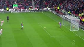 PREMIER LEAGUE - West Ham punit Stoke (3-0)