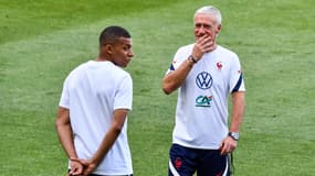 Kylian Mbappé et Didier Deschamps