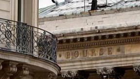 La Bourse de Paris et l'ensemble des places européennes ont ouvert sur une baisse limitée lundi après l'engagement de la BCE de "mettre en oeuvre activement" son programme de rachats d'obligations pour contrer la crise de la dette en zone euro. Le CAC 40