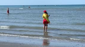 Cet été 2024, la surveillance des plages est assurée par la protection civile à Wimereux (Pas-de-Calais)