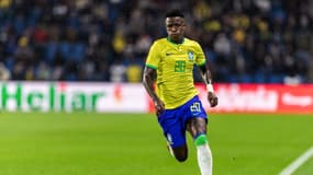 Vinicius Jr avec le Brésil.
