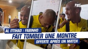 Al Ittihad : Un journaliste offre une montre à Fabinho... qui la fait tomber