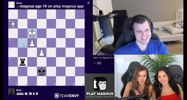 Sardoche : Son nouveau match de boxe et d'échecs sur Twitch