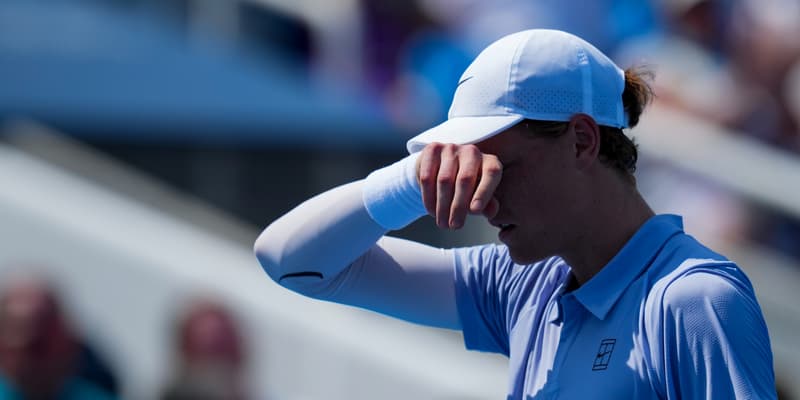 Jannik Sinner dépité lors du Masters 1000 de Cincinnati, août 2025
