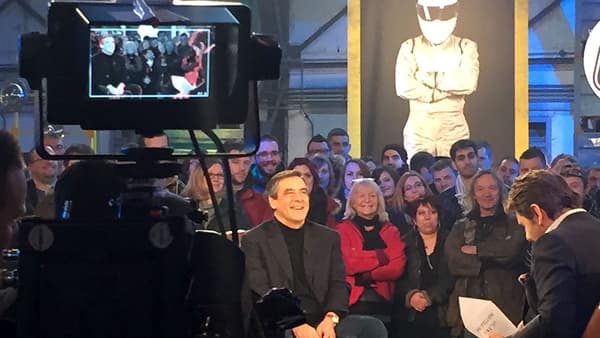 François Fillon a accepté de répondre à toutes les questions des présentateurs de Top Gear France.